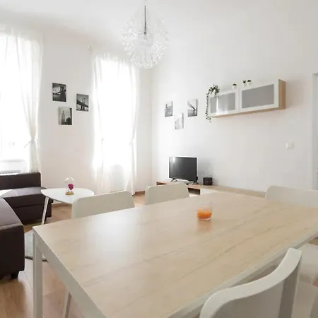 Apartment Jaukus Butas Su Dizainerio Renovacija Vilnius